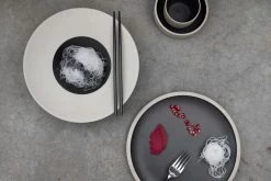 ByOn Fumiko Soup Plate 25x7,5 Cm, Beige/Black -Bergs Potter Store byon fumiko soup plate 25x75 cm beige black 5