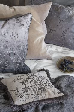 Cozy Living Velvet Soft Kissen 50x50 Cm, Alpaca -Bergs Potter Store cozy living velvet soft kissen 28