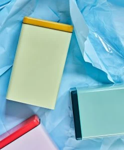 Hay Tin By Sowden Aufbewahrungsdose, Blau/Burgundy -Bergs Potter Store hay tin by sowden aufbewahrungsdose 8 3