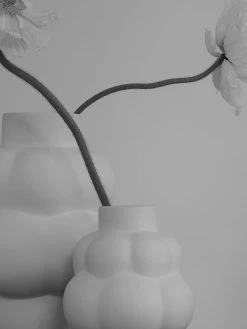 Balloon Grande Vase 42 Cm, Raw White -Bergs Potter Store louise roe balloon grande vase 42 cm 13