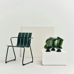 Mater Ocean OC2 Stuhl, Grün -Bergs Potter Store mater ocean oc2 chair green 5