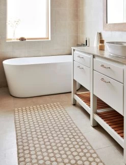 Noa Teppich Beige / Vanilla, 50x70 Cm 8 Noa Teppich Beige / Vanilla, 50x70 Cm -Bergs Potter Store pappelina noa rug beige vanilla 0