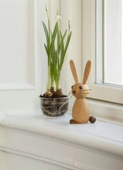 Spring Copenhagen Jumper Hare Holzfigur 17 Cm -Bergs Potter Store spring copenhagen jumper hare dekoration 17 cm ek 15
